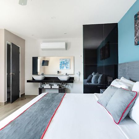 Bfh Attraction Deluxe Hotel Playa del Carmen Exterior photo