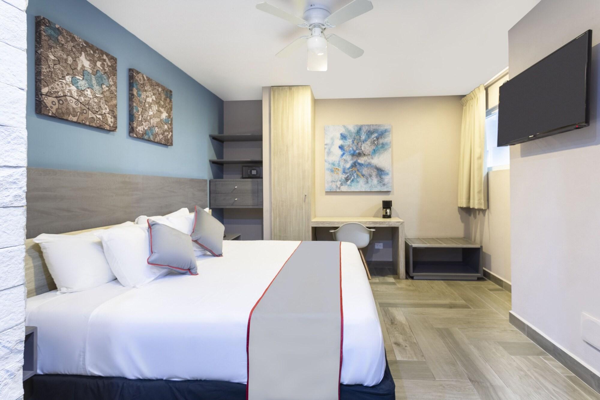 Bfh Attraction Deluxe Hotel Playa del Carmen Exterior photo