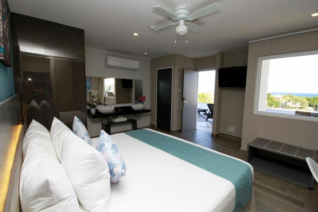 Bfh Attraction Deluxe Hotel Playa del Carmen Exterior photo